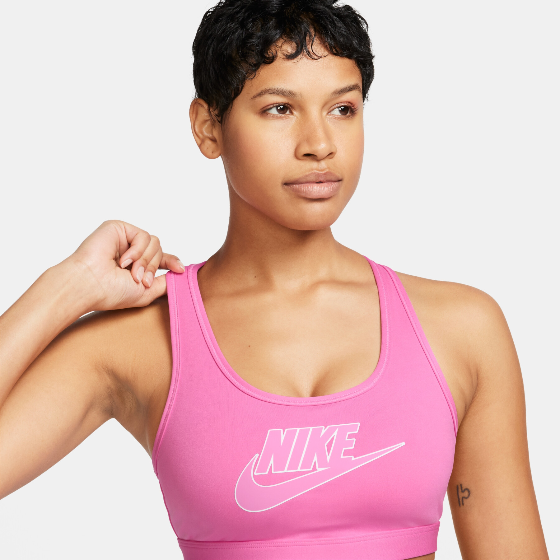 Soutien almofadado com logótipo de mulher Nike Swoosh